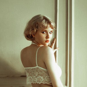 AdeleTompson