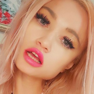 AlinaHopkins