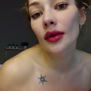AnyaAmberray