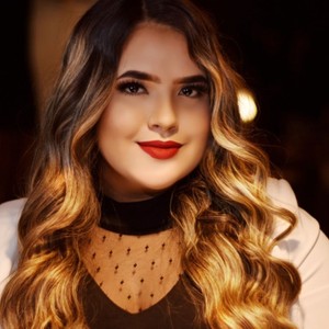 ArianaFoxe